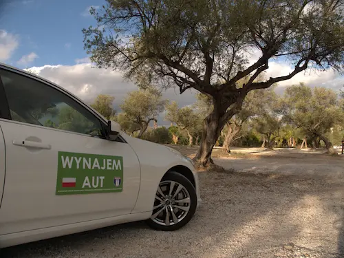 malaga wypożyczalnia samochodów bez karty kredytowej